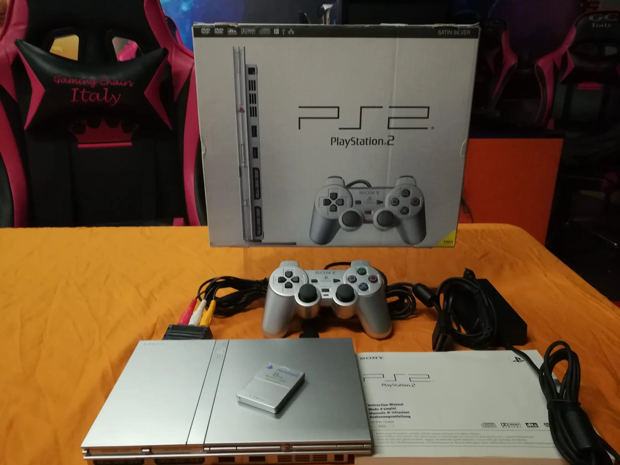CONSOLE PS2 SATIN SILVER (usato garantito)(completa -come se fosse nuova)