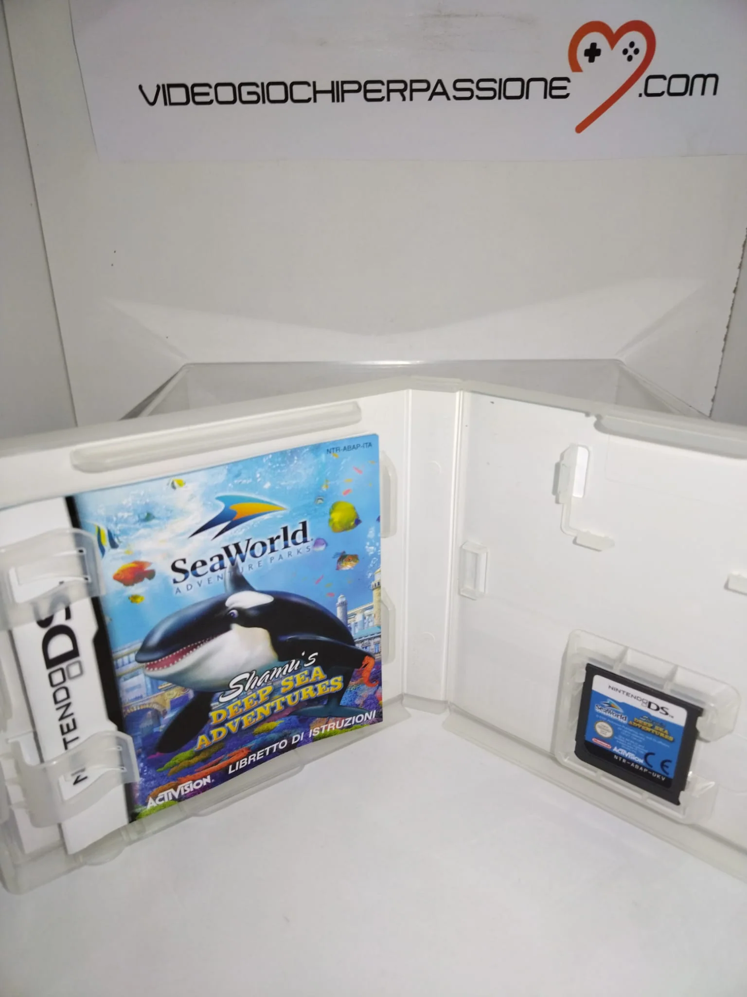 Sea World: Shamu's Deep Sea Adventures DS NINTENDO (usato)(versione ita.) - Image 3