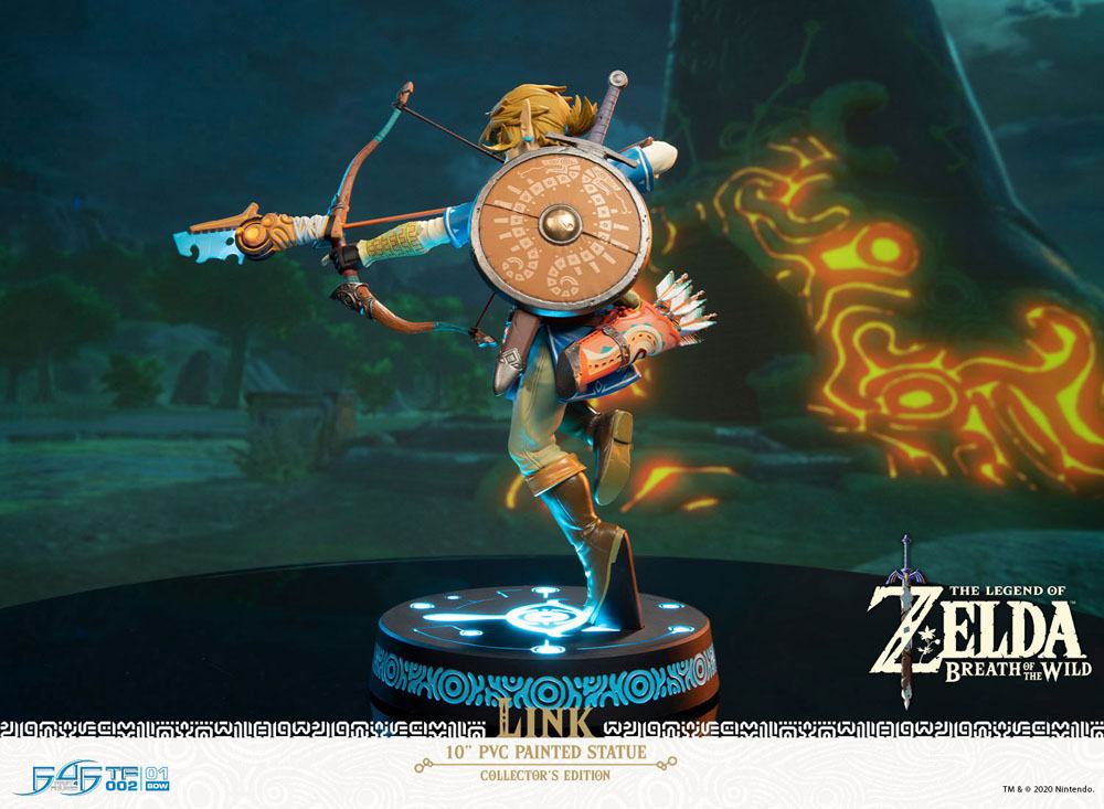 The Legend of Zelda Breath of the Wild Link Collector's Edition FIGURE - Image 3